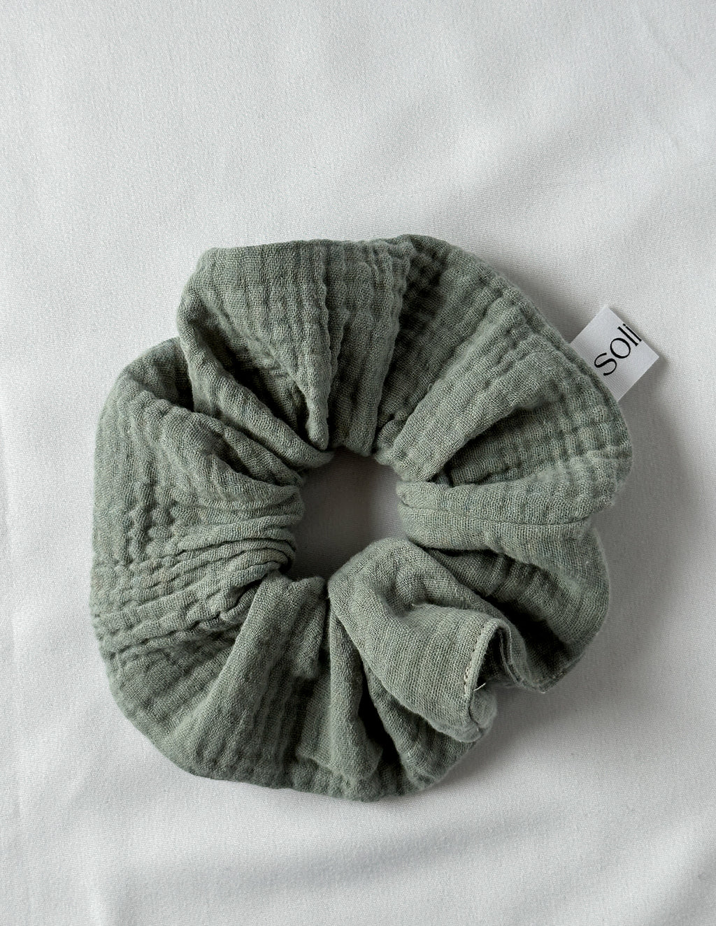 LOLA scrunchie