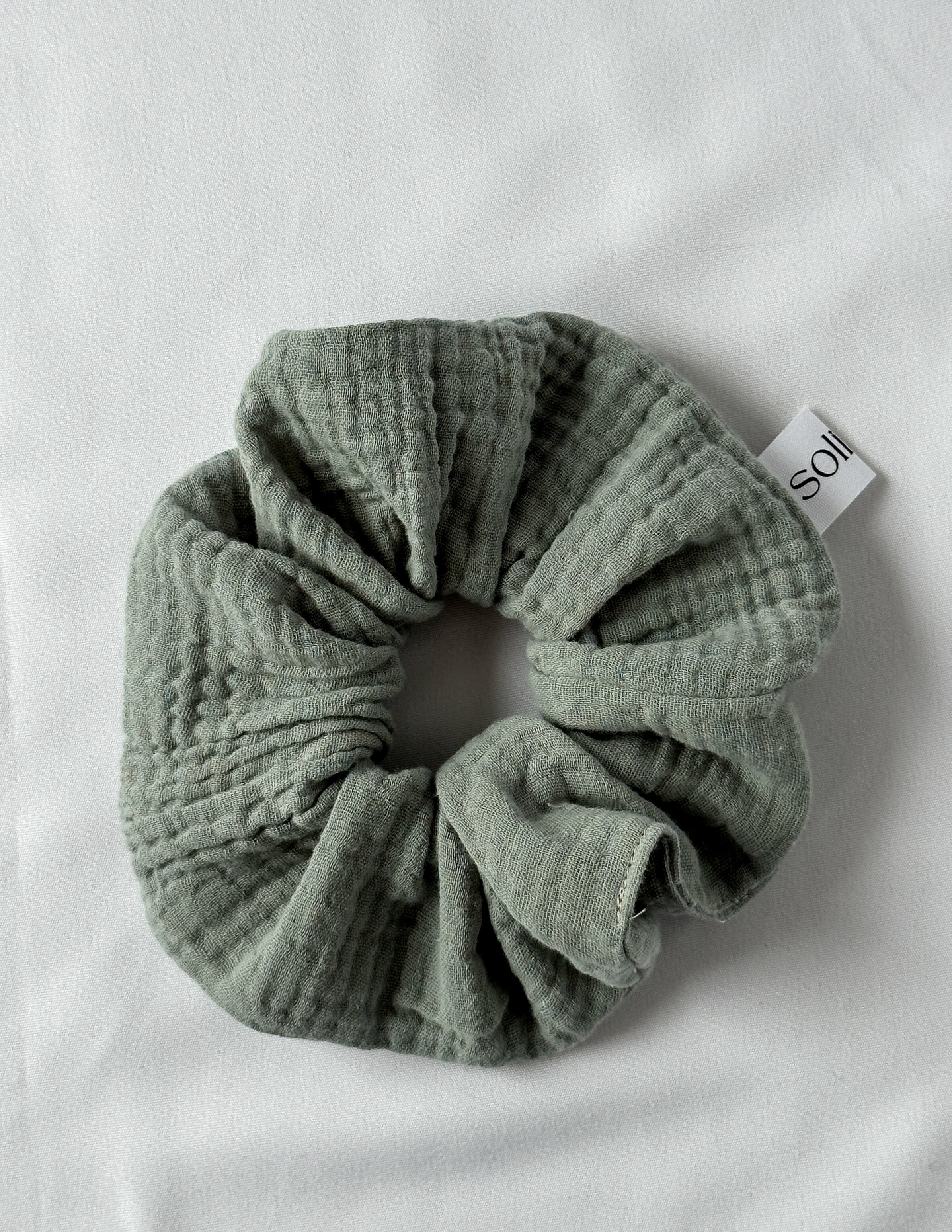 LOLA scrunchie