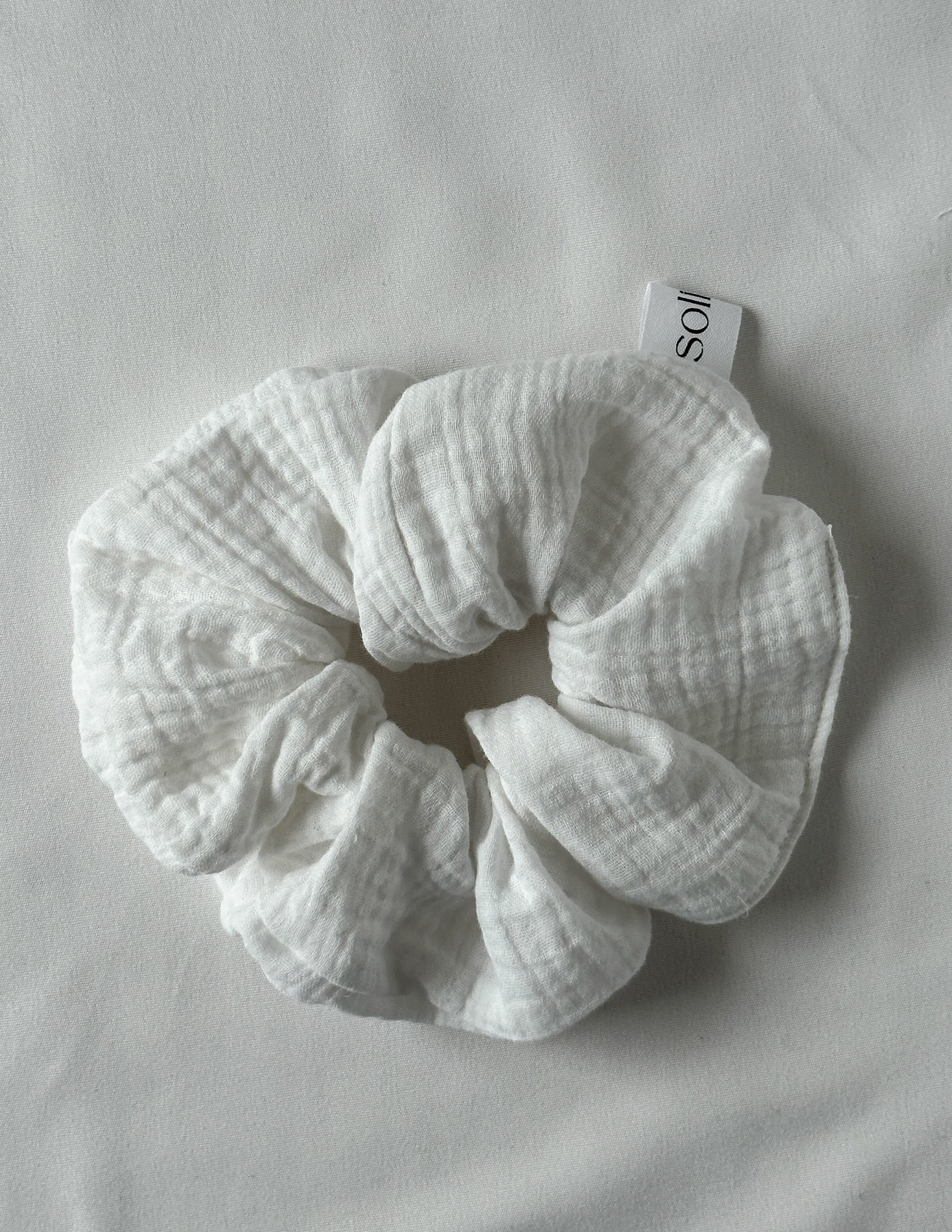 LOLA scrunchie
